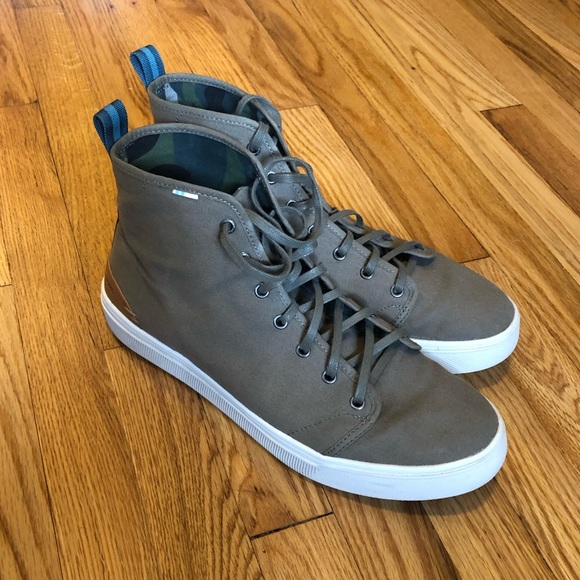 Toms Other - Toms TRVL LITE hi top sneaker Army Green